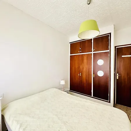 2211 Claudia A-02, En Pleno Corazon De Santa Margarita, Cerca De La Playa Mas Espaciosa De Roses. - Es-258-153 Apartamento Rosas